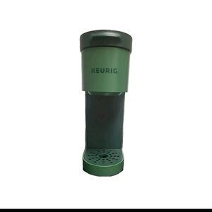 Keurig Single Serve Coffee Brewer in Green